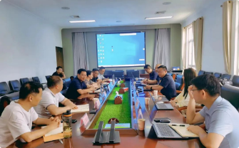 颍泉区区委常委、常务副区长曾认主持召开区直有关部门和阜阳银贮公司座谈会
